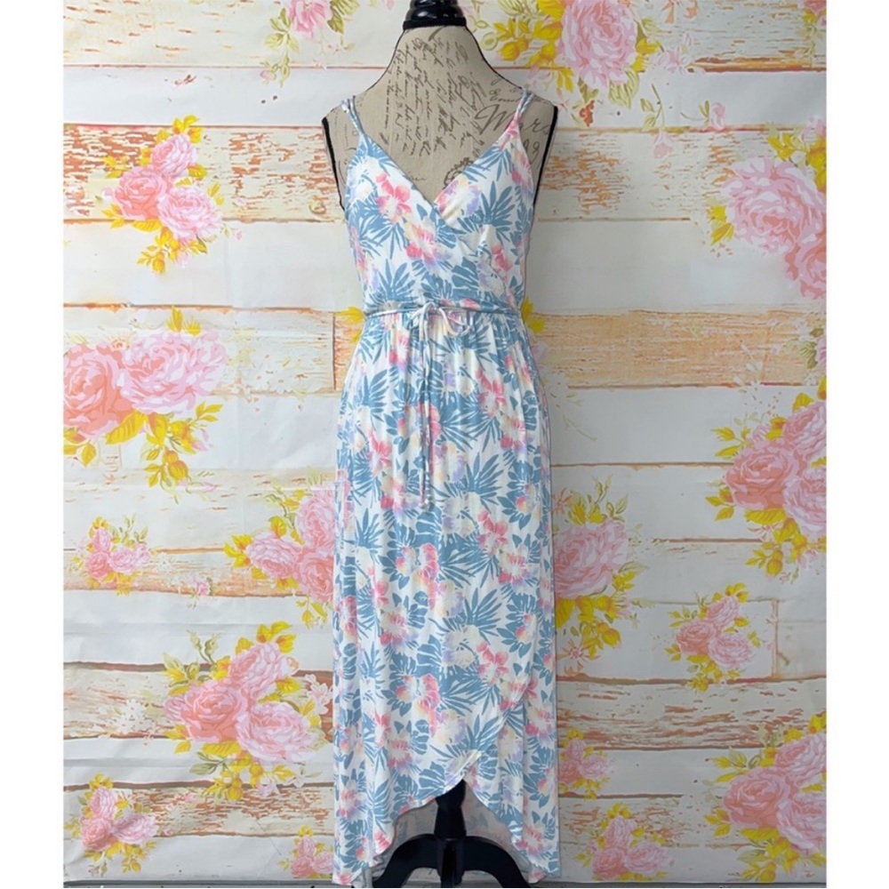 143 Story Floral Maxi Dress